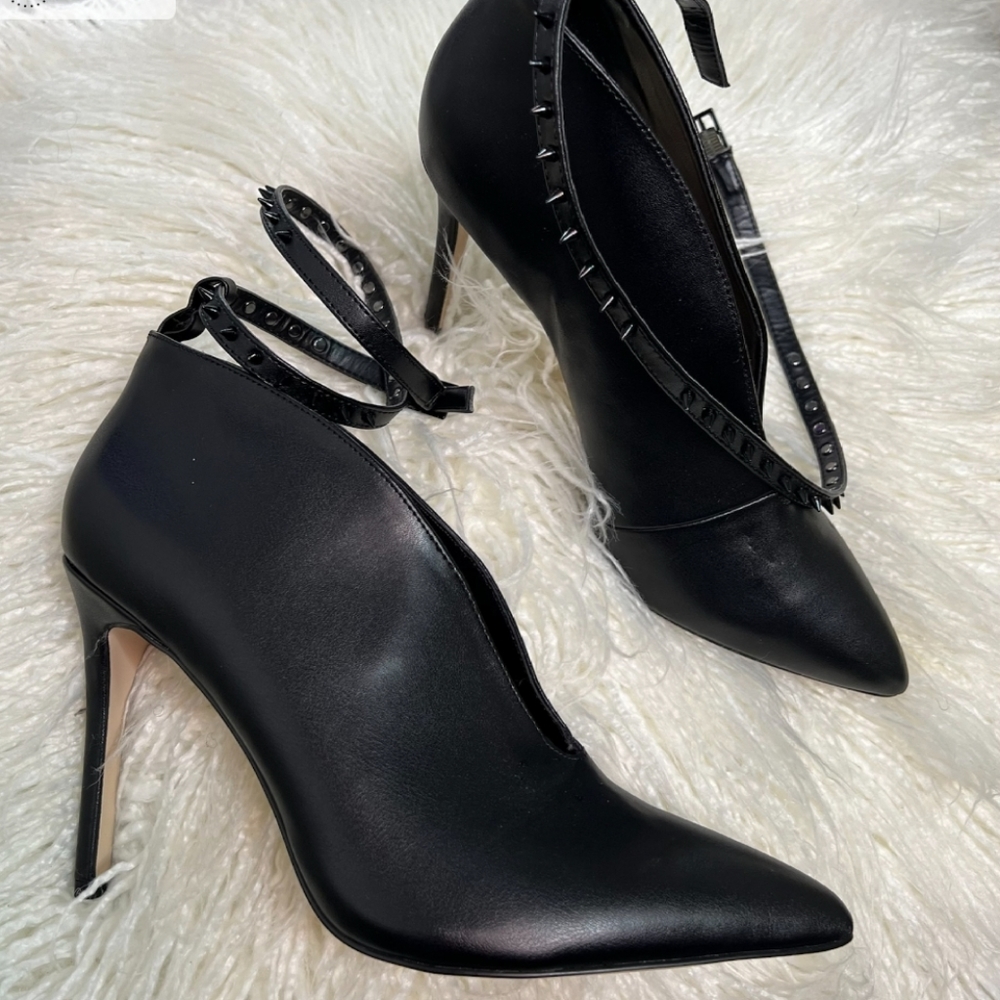 Jessica Simpson Black Shoes